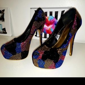 Sheikh Rhinestone Pumps